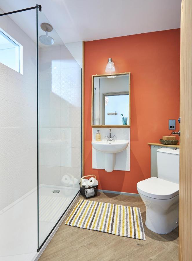 Kin Ludlow Rooms ภายนอก รูปภาพ