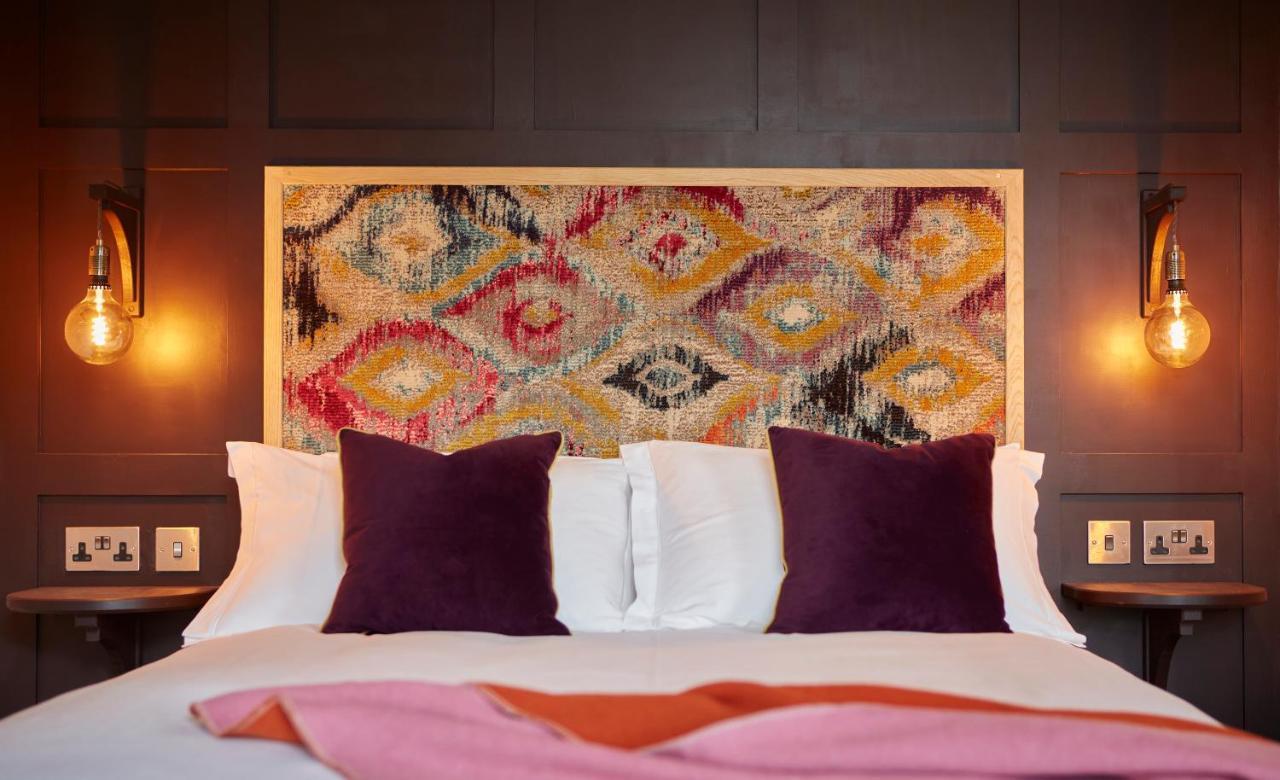 Kin Ludlow Rooms ภายนอก รูปภาพ