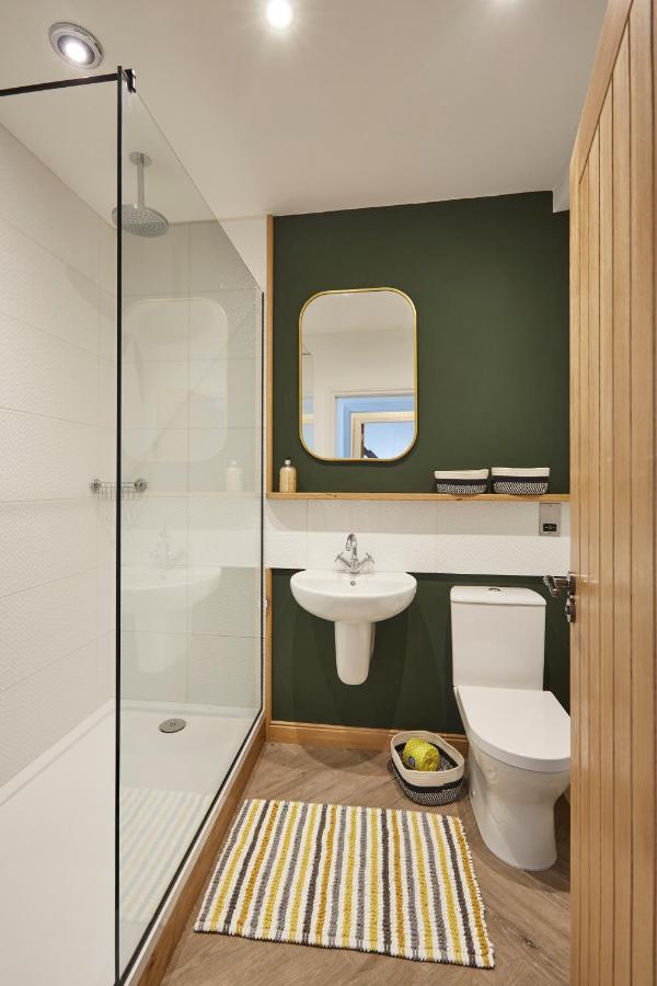 Kin Ludlow Rooms ภายนอก รูปภาพ