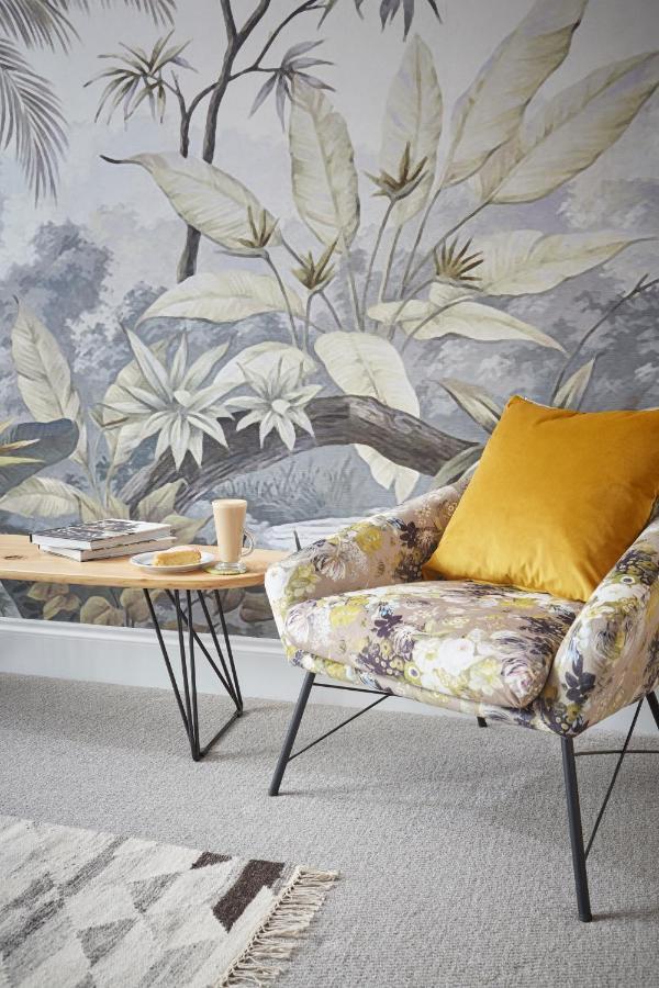 Kin Ludlow Rooms ภายนอก รูปภาพ