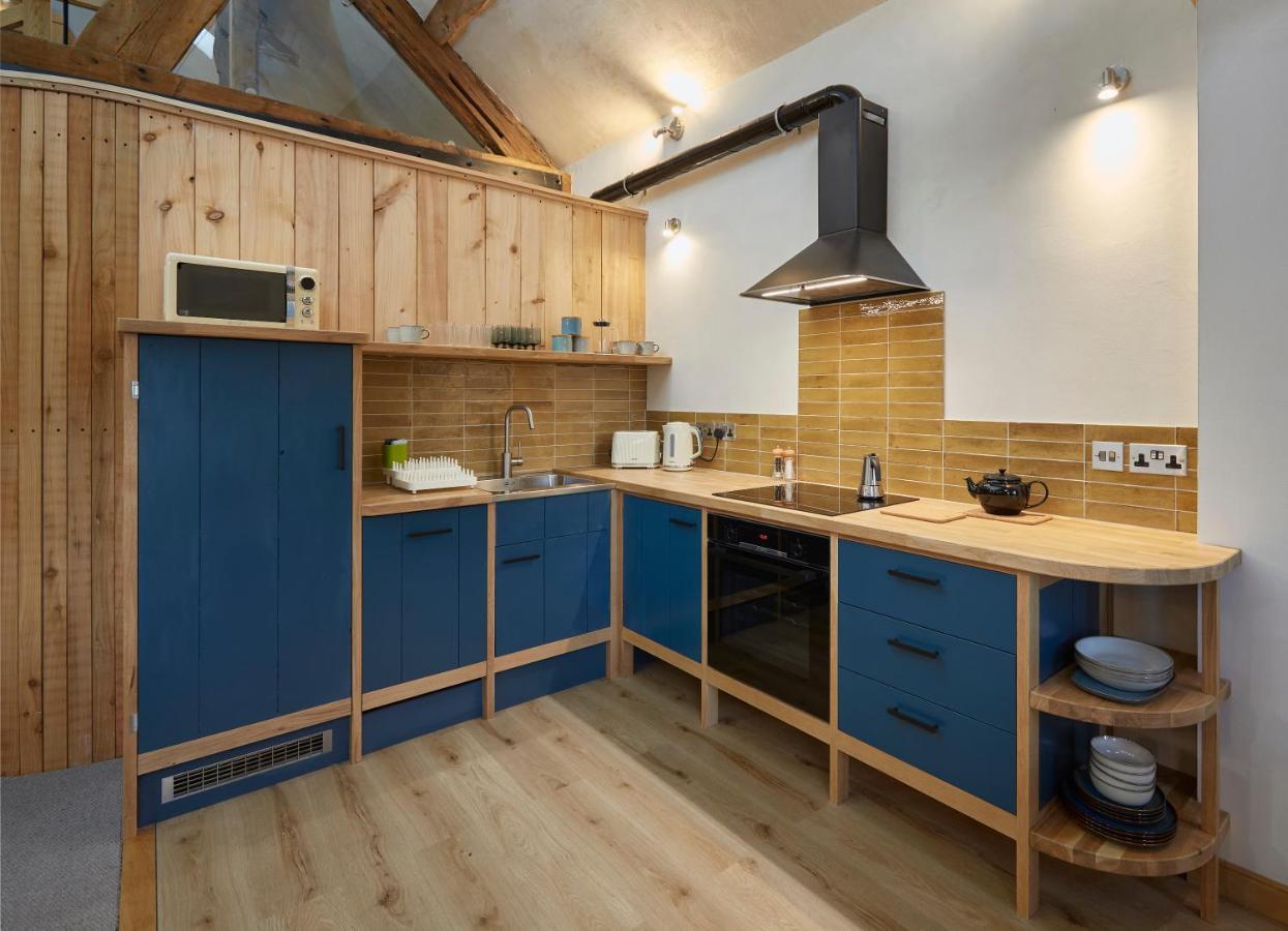 Kin Ludlow Rooms ภายนอก รูปภาพ