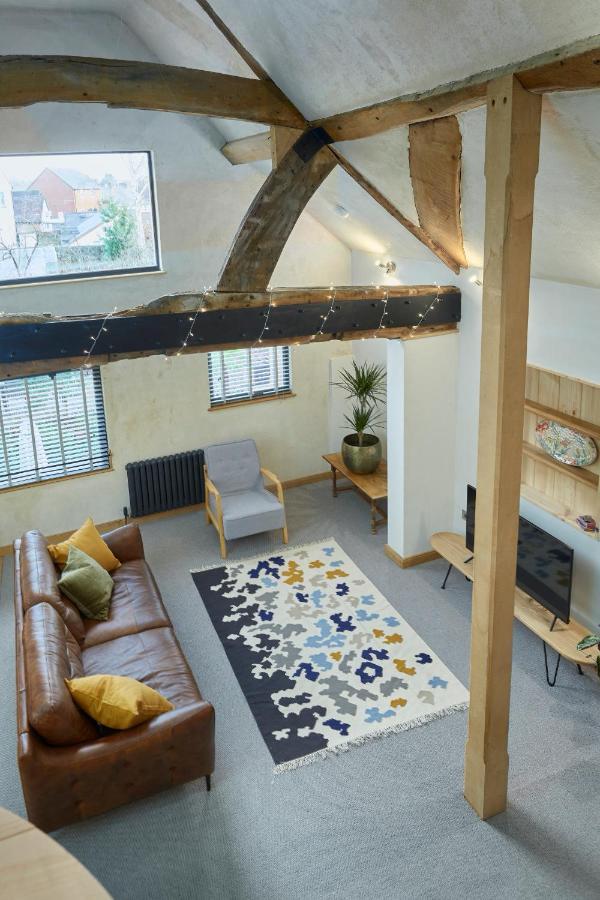 Kin Ludlow Rooms ภายนอก รูปภาพ