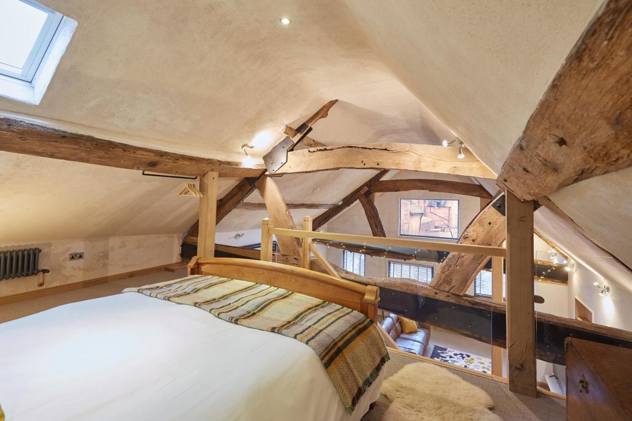 Kin Ludlow Rooms ภายนอก รูปภาพ